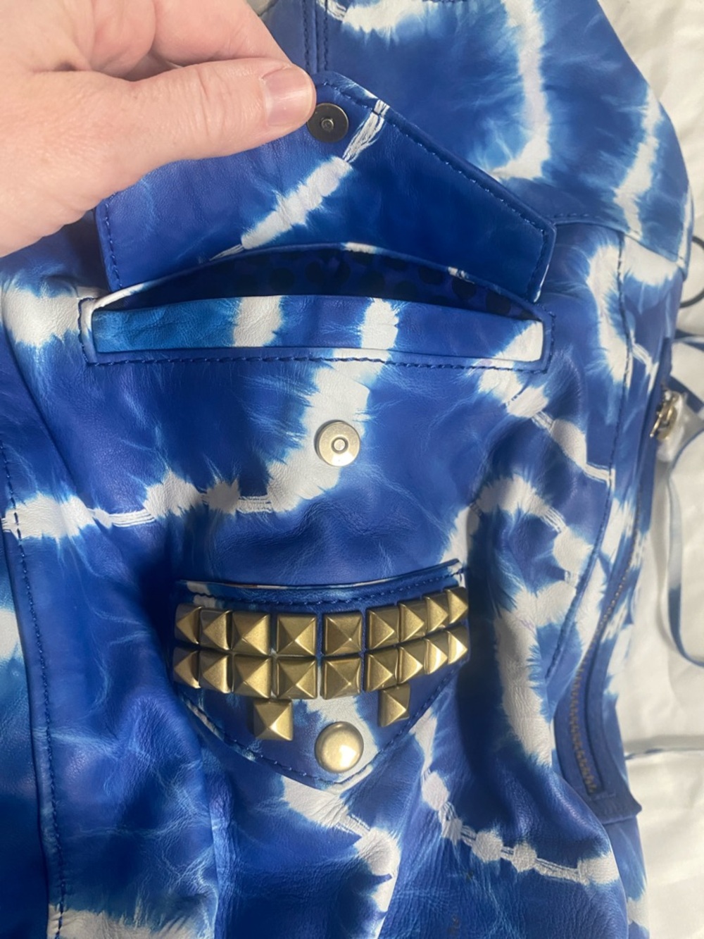 RARE Sample NWT Rebecca Minkoff Easy Rider Blue and White Tie-Dye Hobo Bag - Picture 3 of 16